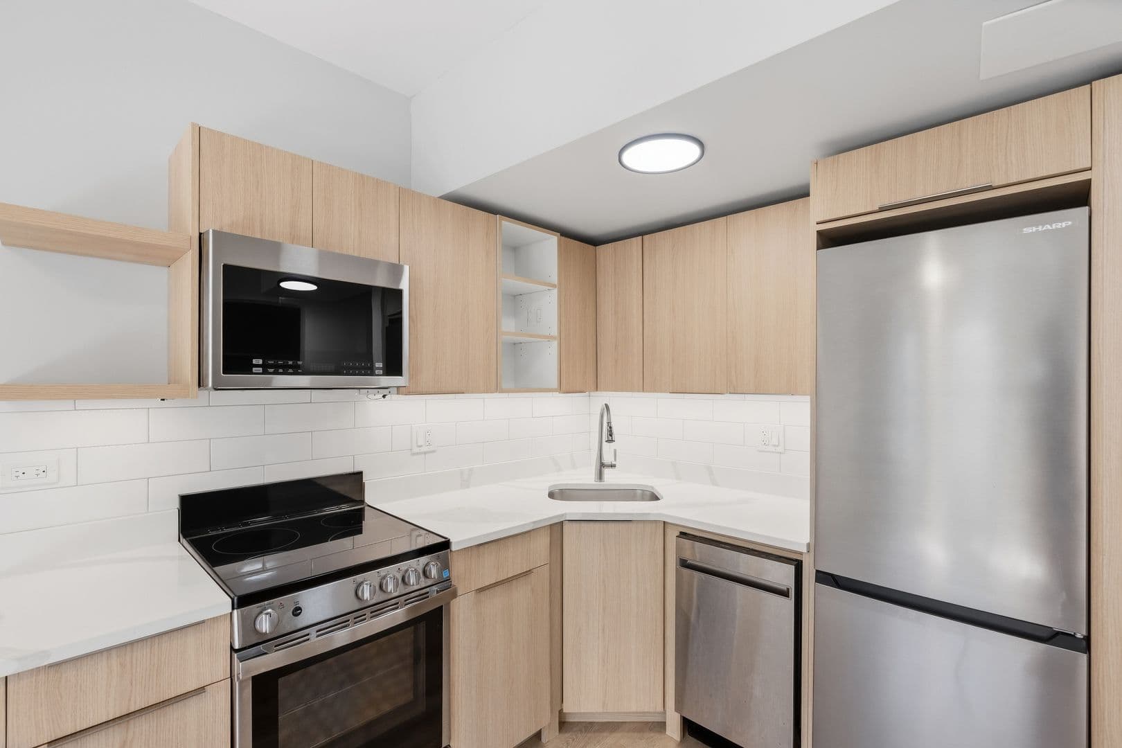 Chicago Apartment: 1632-44 W. Howard