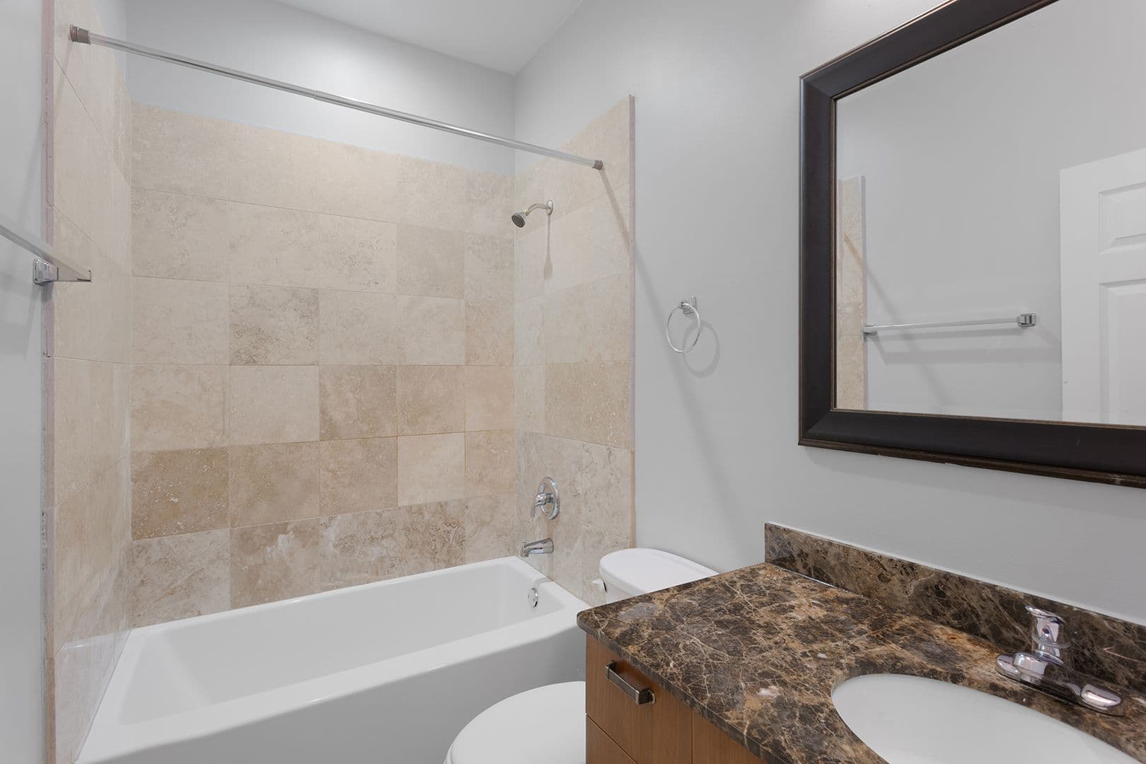 Chicago Apartment: 7526-7530 N Seeley Avenue