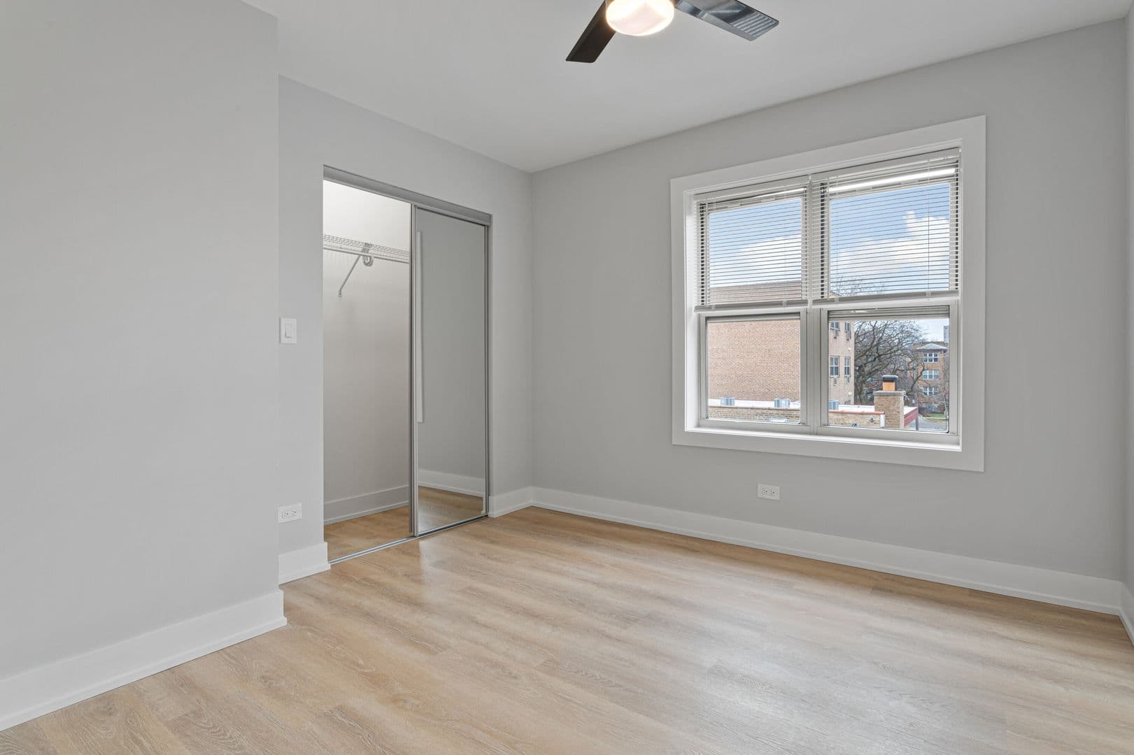 Chicago Apartment: 7070 N Sheridan Rd