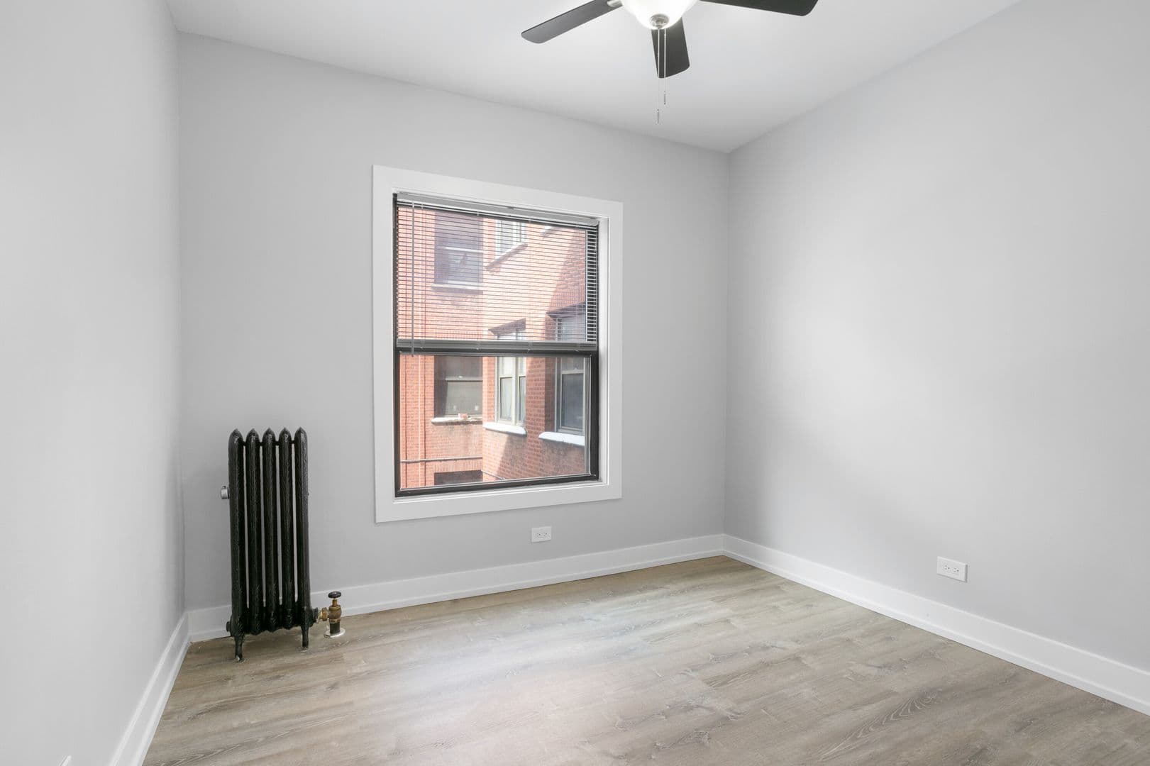 Chicago Apartment: 1700-08 W Juneway Terrace