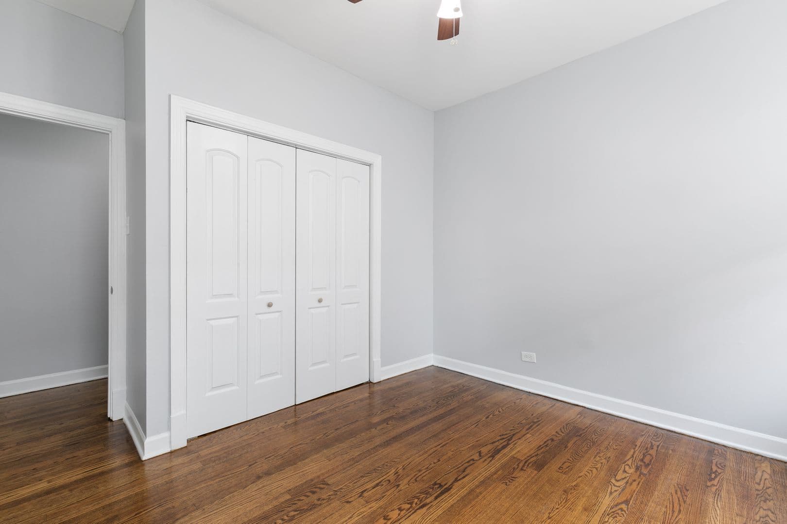 Chicago Apartment: 7700-7706 N Marshfield Ave; 1638-1642 W Jonquil Ter