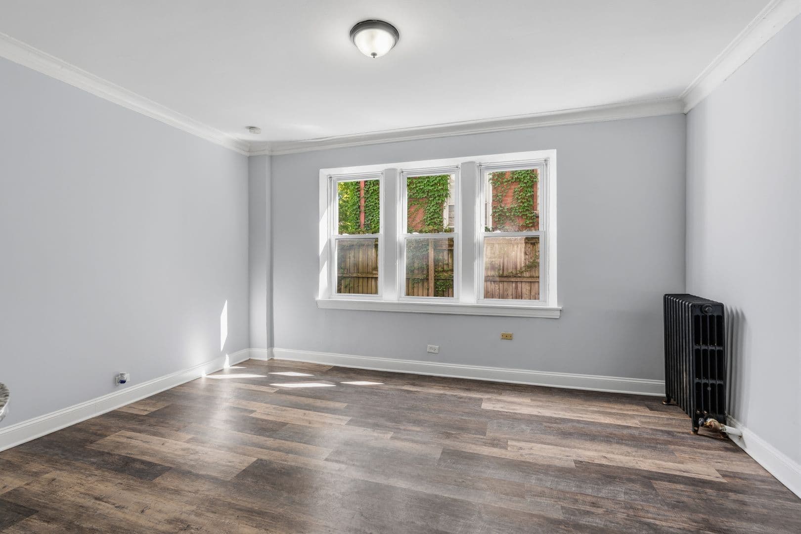 Chicago Apartment: 1608 W Sherwin Ave