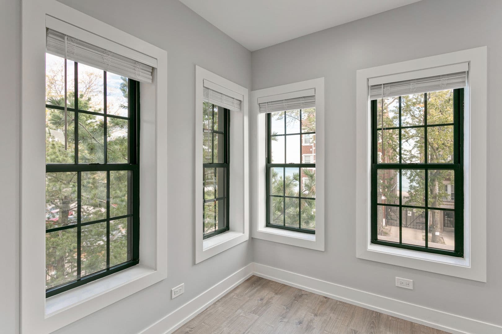 Chicago Apartment: 7736-42 N Eastlake Terrace
