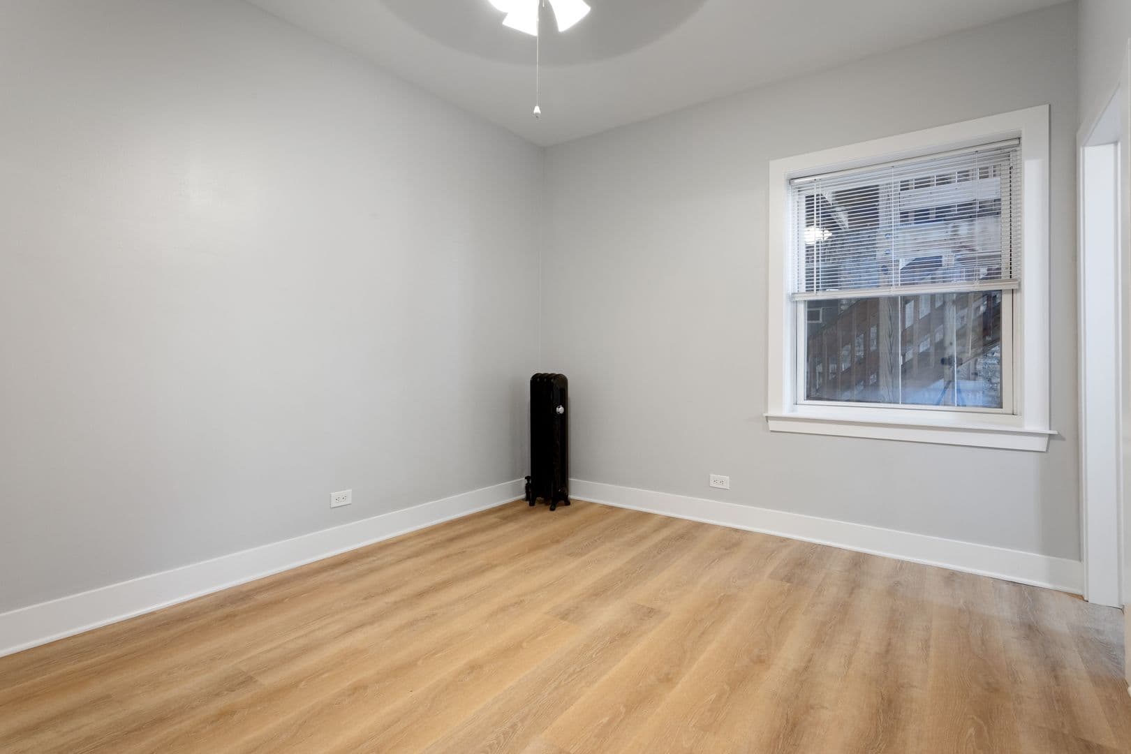 Chicago Apartment: 7600 N Sheridan Road