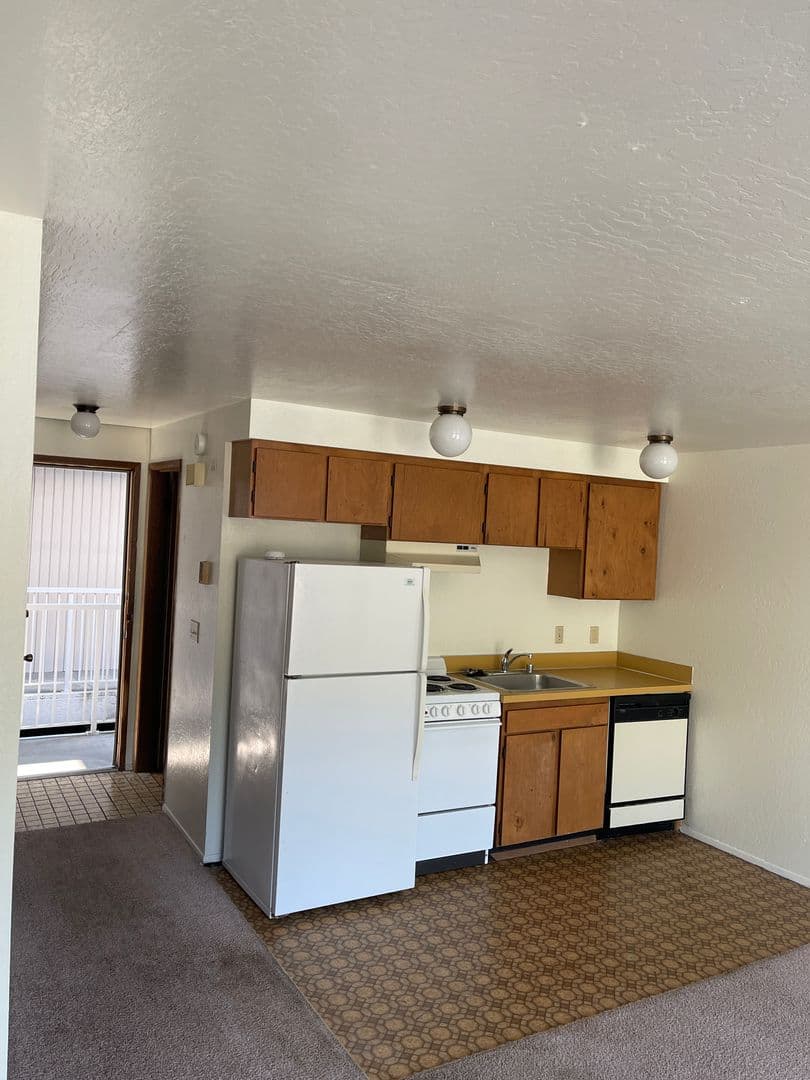 Bellingham Apartment: 816 24th St