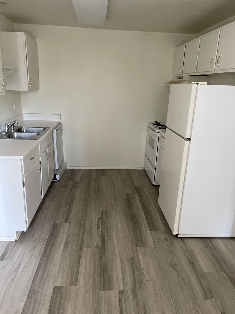 Bellingham Apartment: 800 Liberty St