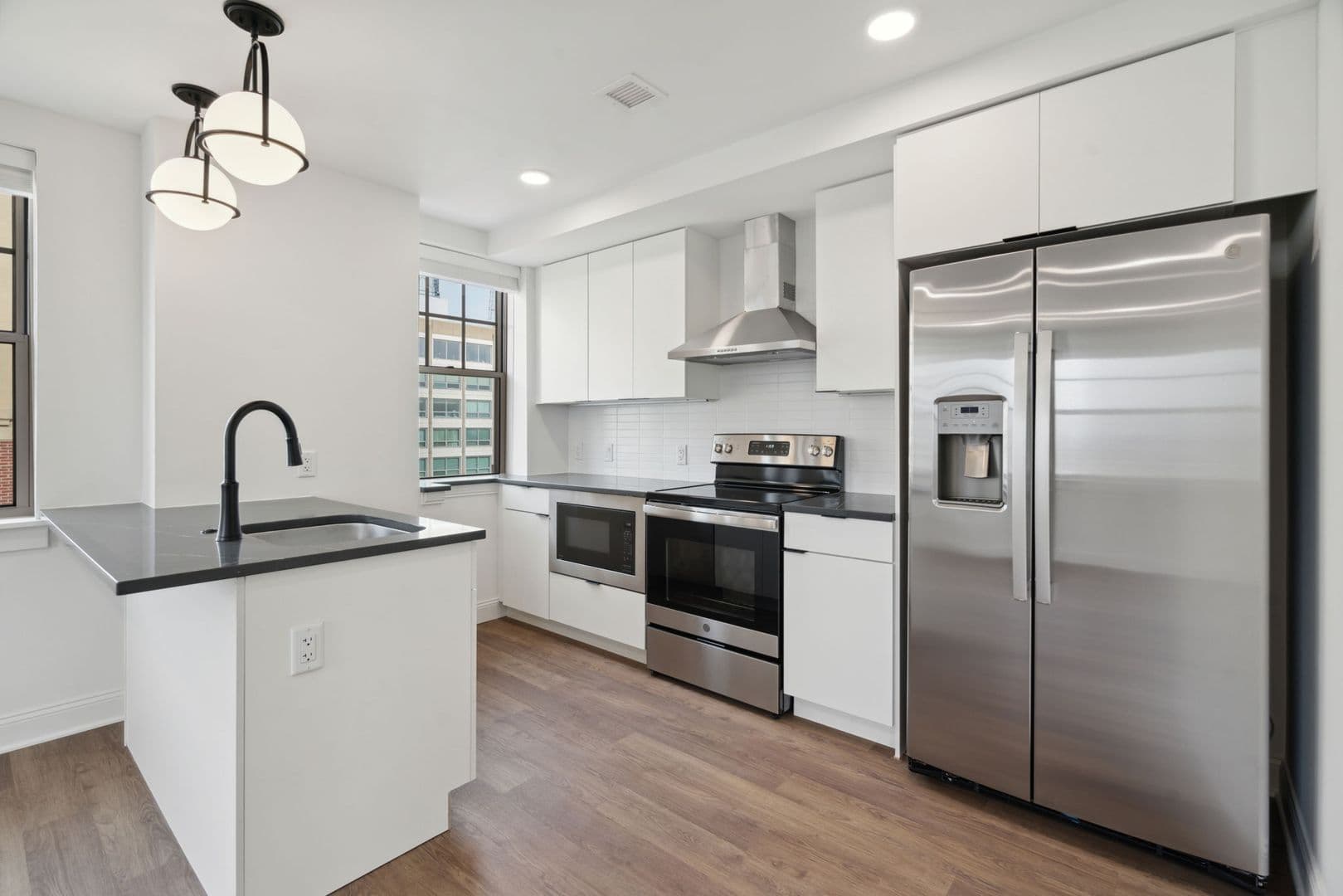 Philadelphia Apartment: 301 South 19th Street