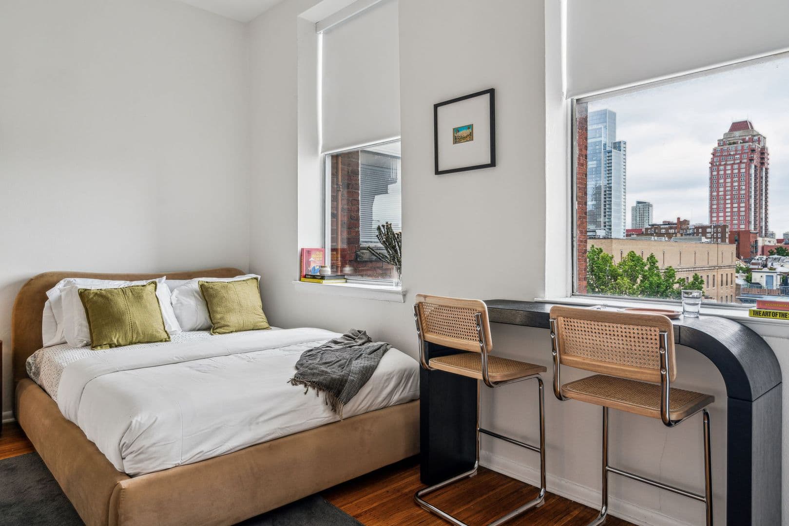 Philadelphia Apartment: 1720 Lombard Street