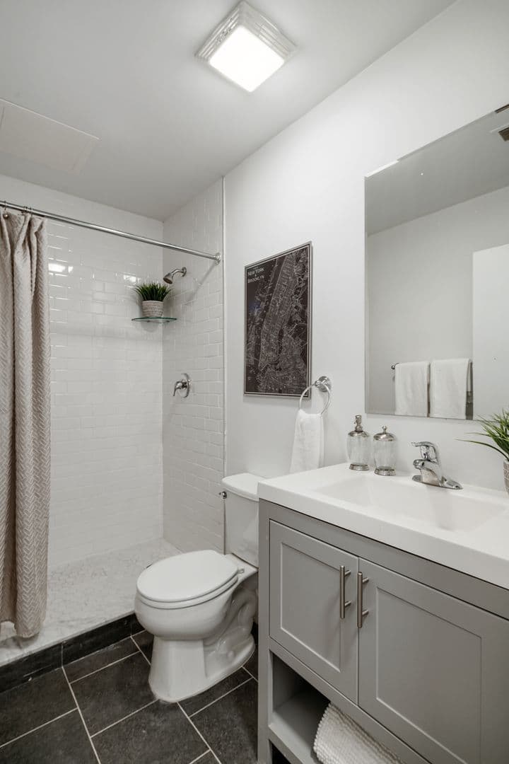 Philadelphia Apartment: 4317-21 Spruce Street