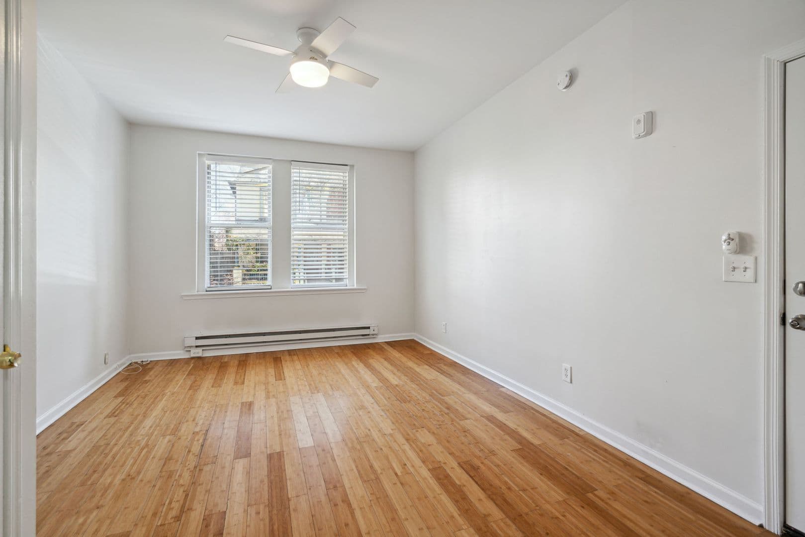 Philadelphia Apartment: 4809 Beaumont Avenue
