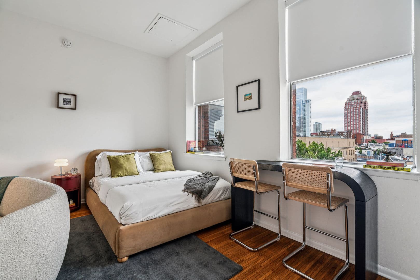 Philadelphia Apartment: 1720 Lombard Street