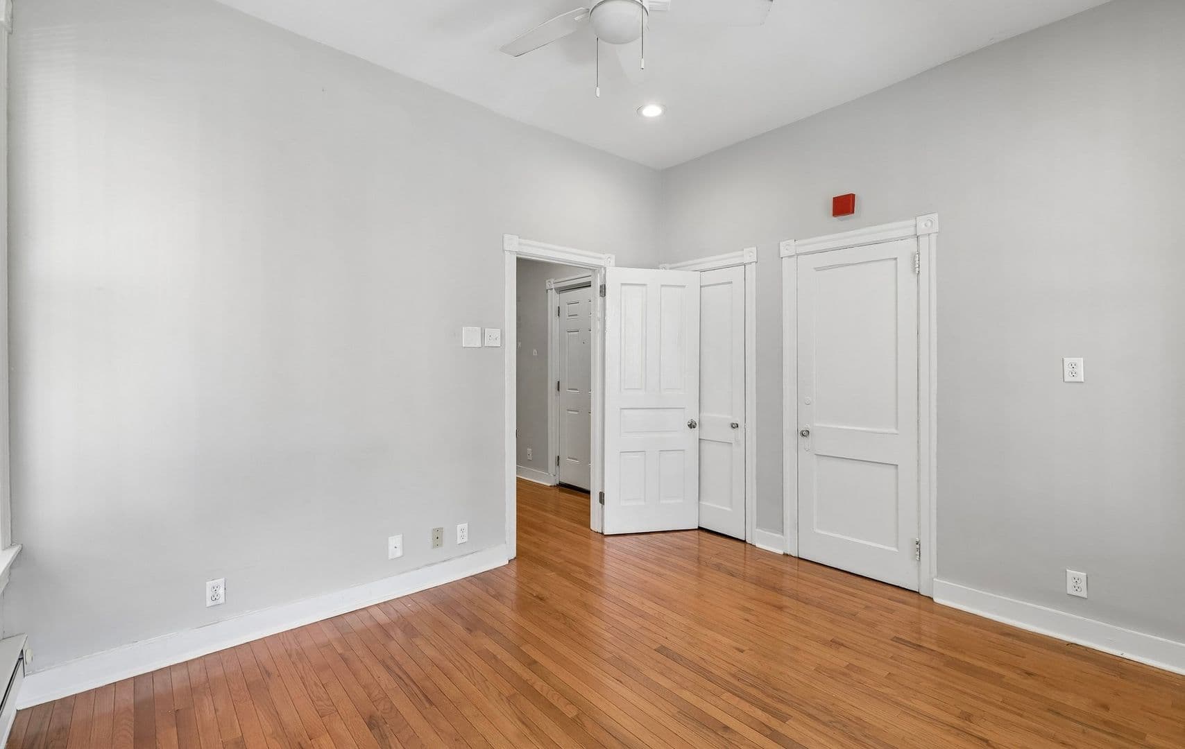 Philadelphia Apartment: 4815 Baltimore Avenue