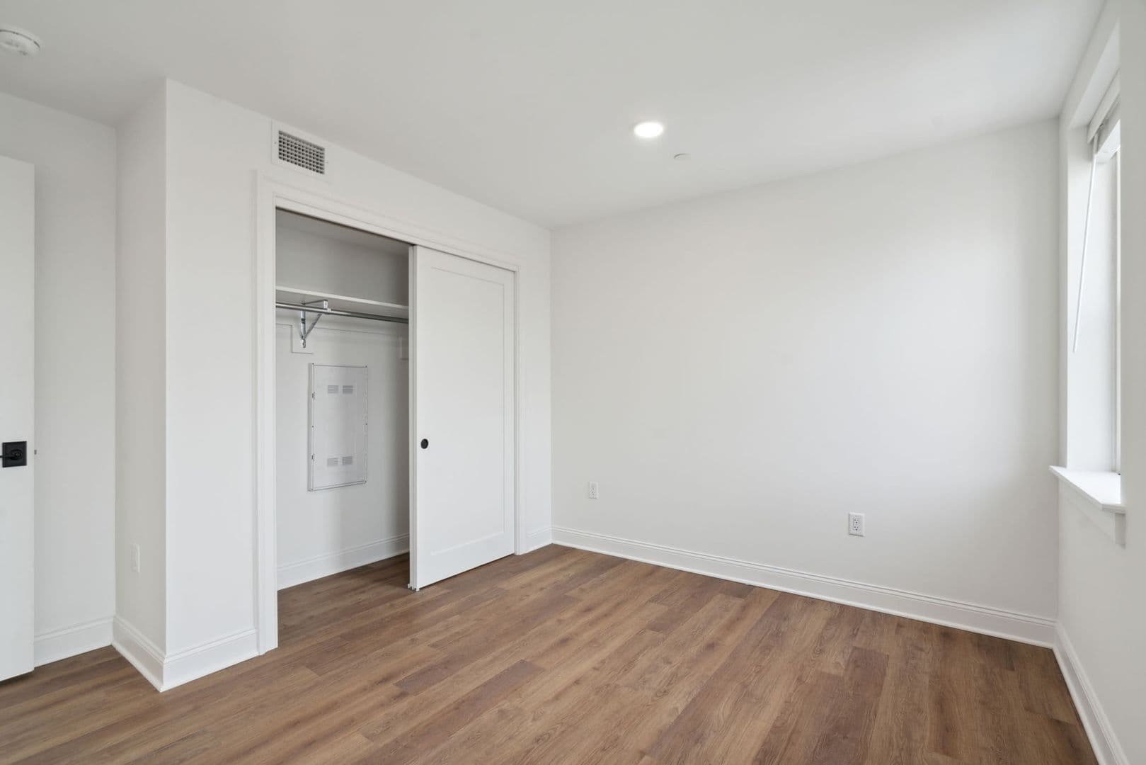 Philadelphia Apartment: 301 South 19th Street