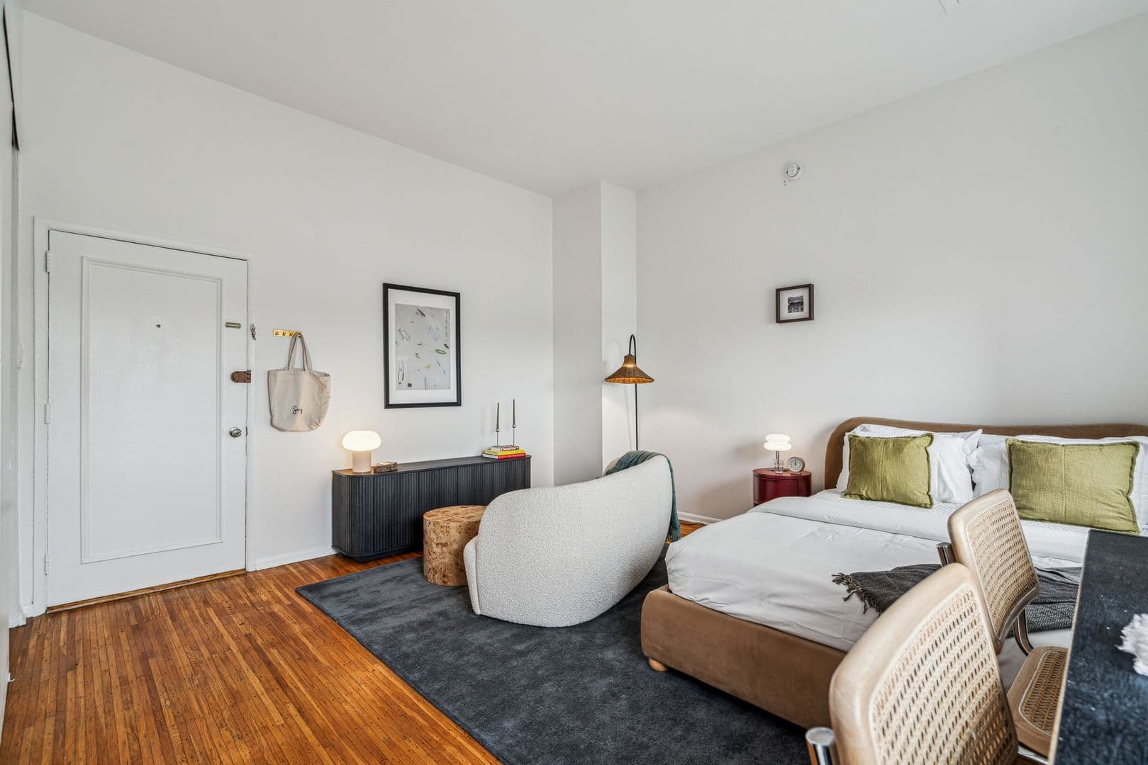 Philadelphia Apartment: 1720 Lombard Street