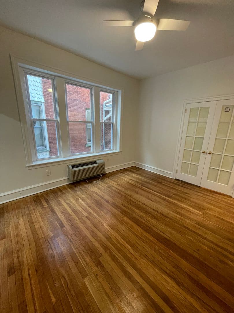 Philadelphia Apartment: 4607-09 Cedar Avenue