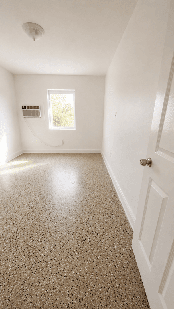Miami Springs Apartment: 749 Curtiss Parkway