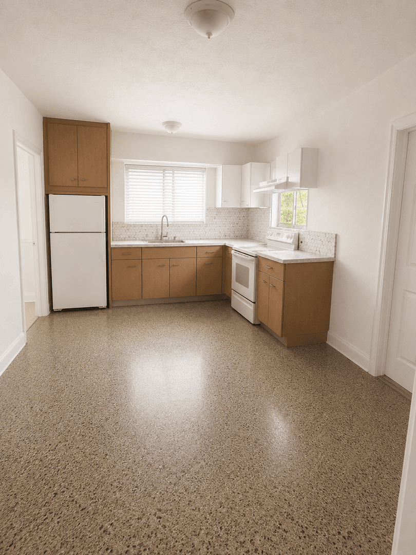 Miami Springs Apartment: 749 Curtiss Parkway