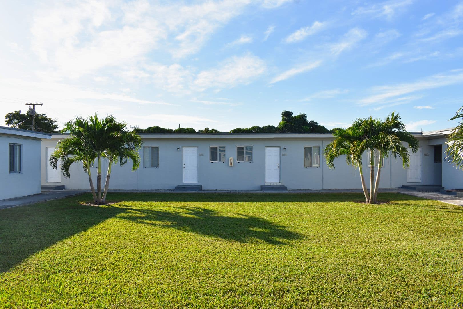 Miami Springs Apartment: 749 Curtiss Parkway