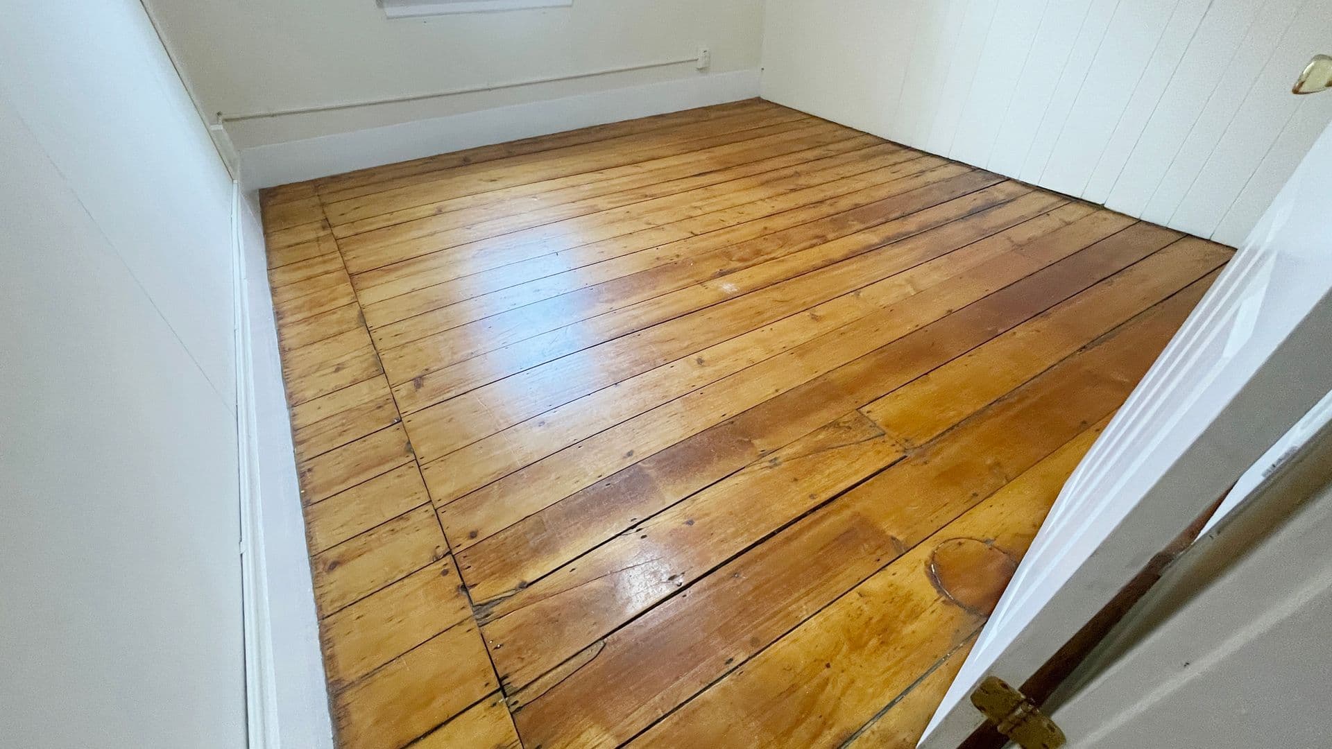 Gardner Apartment: 6 Maple Street