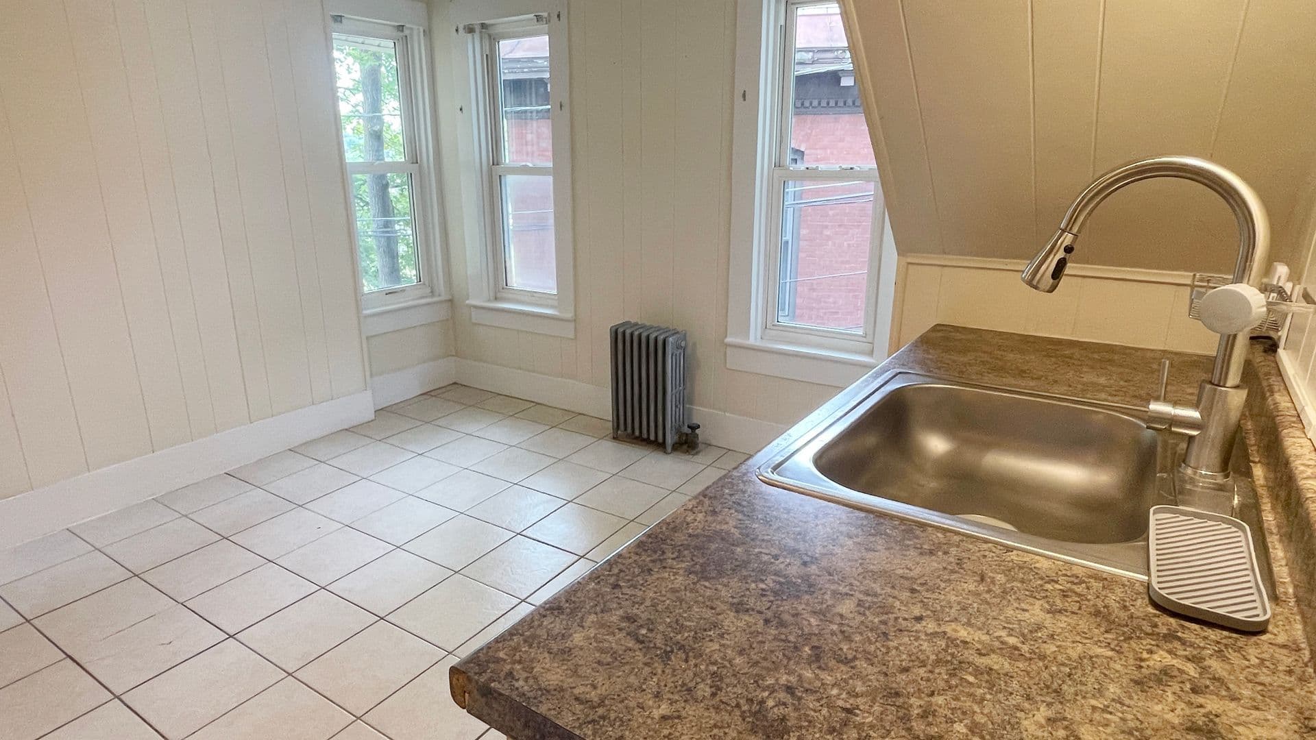Gardner Apartment: 6 Maple Street