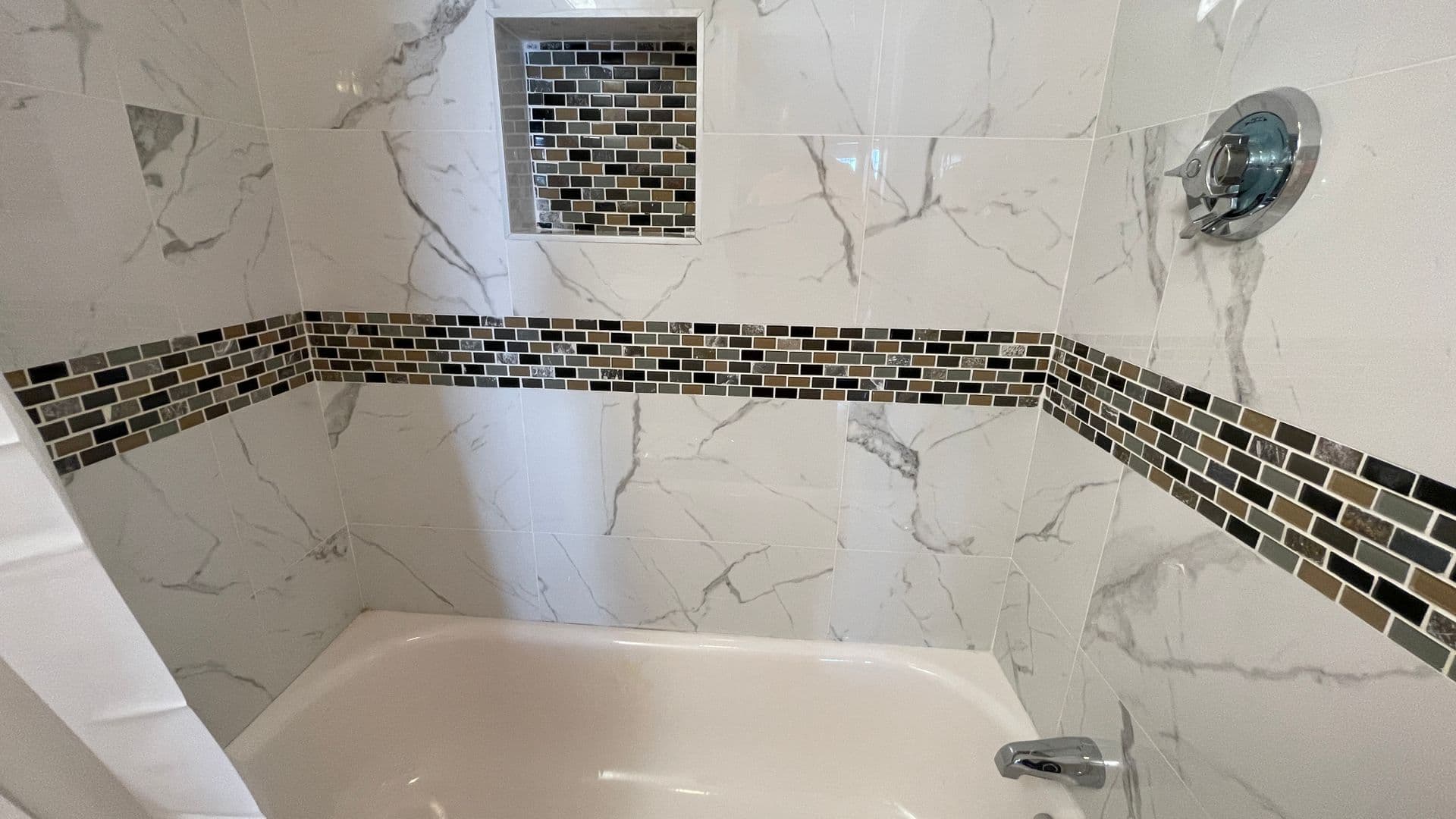 Gardner Apartment: 316 Parker Street