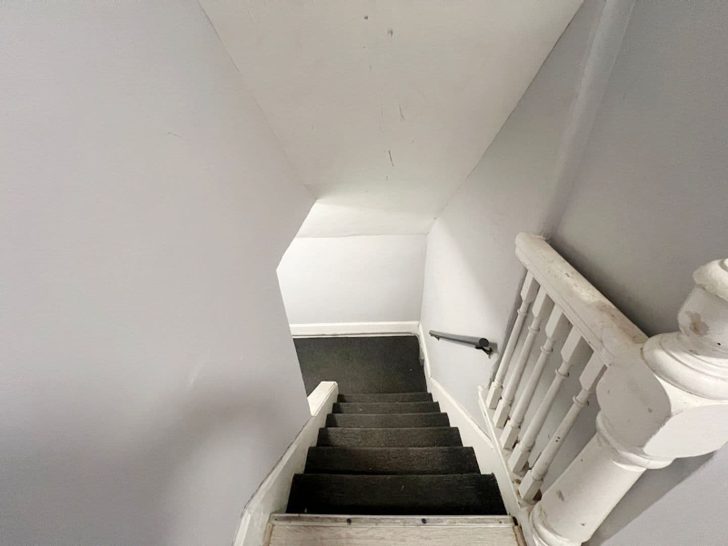 Gardner Apartment: 17 - 19 Walnut Street