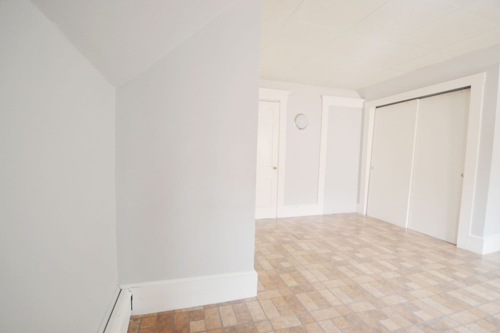 Gardner Apartment: 17 - 19 Walnut Street