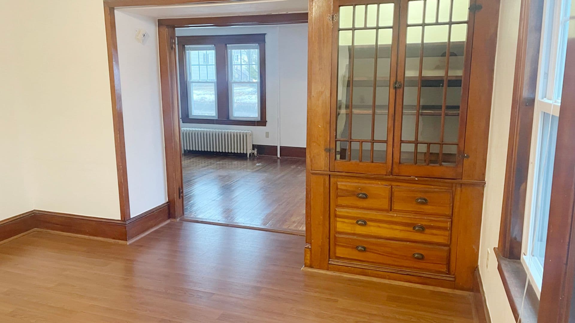Athol Apartment: 73-75 Wallingford Ave
