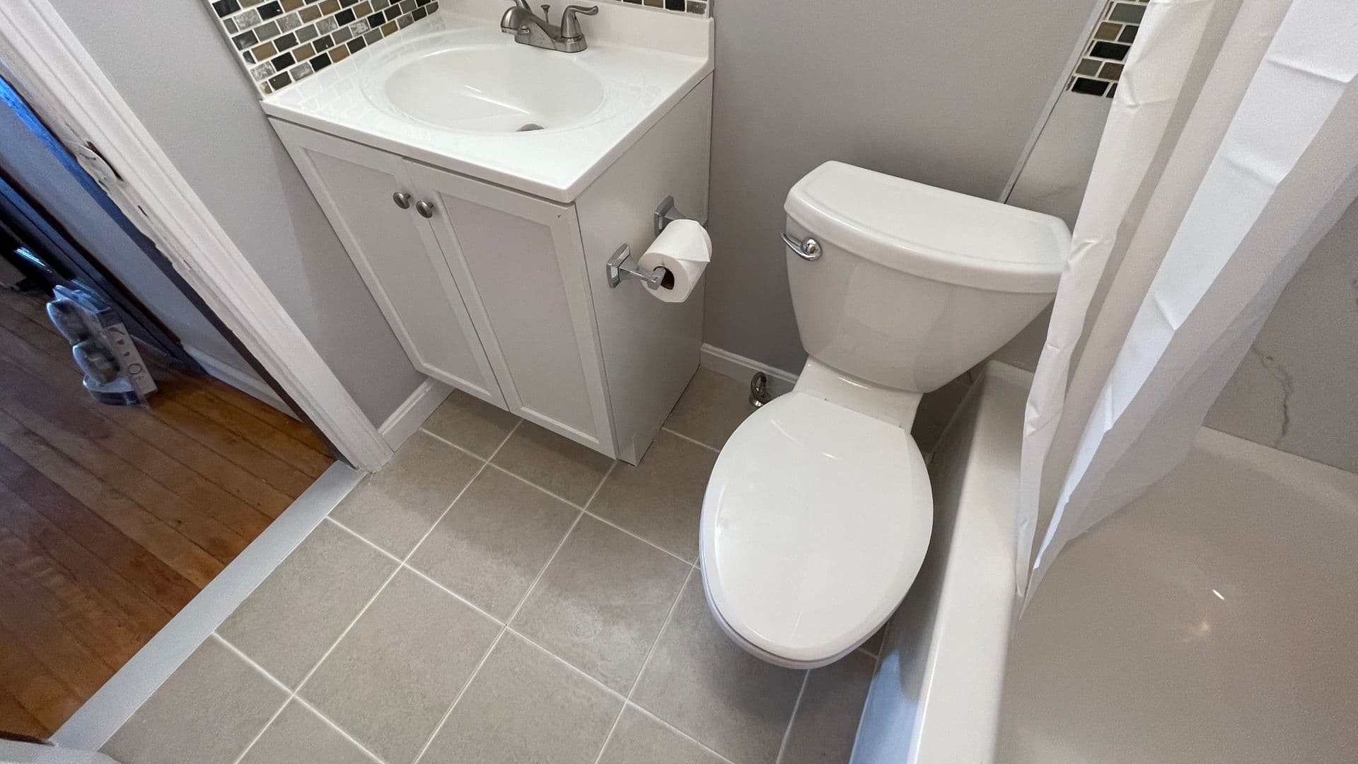 Gardner Apartment: 316 Parker Street
