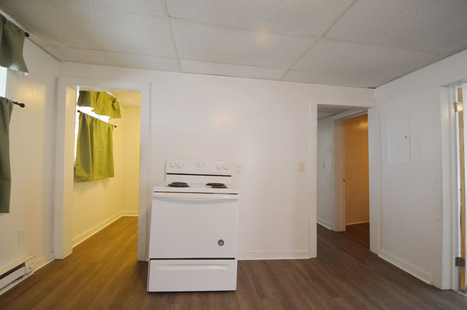 Gardner Apartment: 191 Main Street