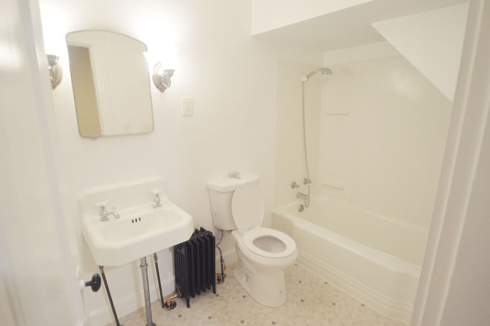 Fitchburg Apartment: 487-493 Fairmount Street