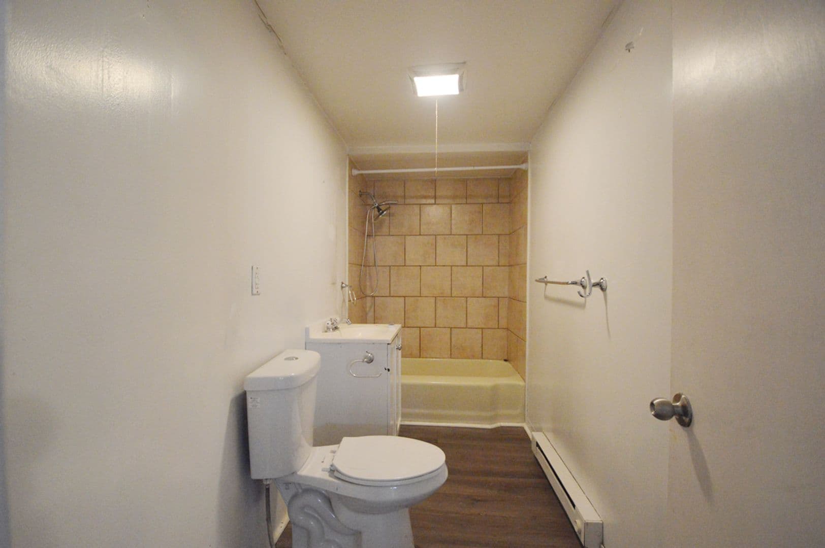 Gardner Apartment: 191 Main Street
