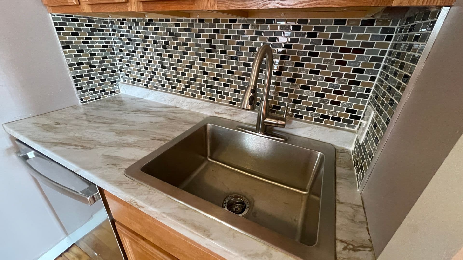 Gardner Apartment: 316 Parker Street
