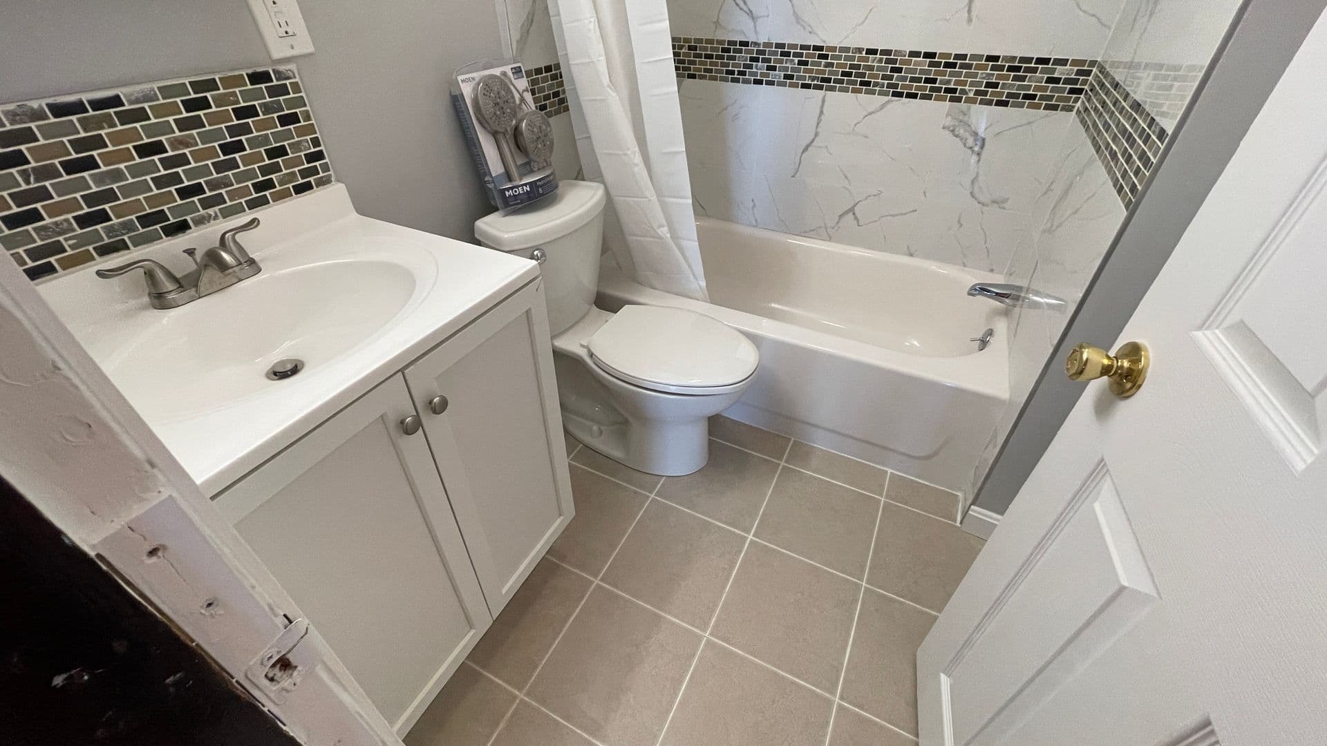 Gardner Apartment: 316 Parker Street