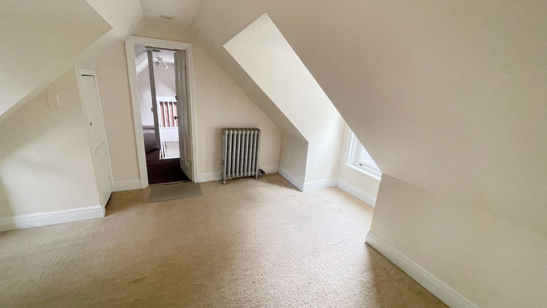 Gardner Apartment: 6 Maple Street
