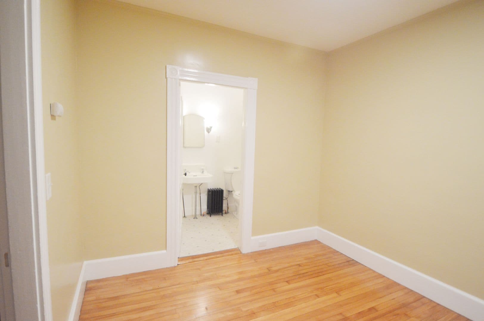 Fitchburg Apartment: 487-493 Fairmount Street