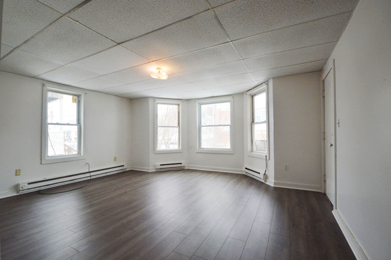 Gardner Apartment: 191 Main Street