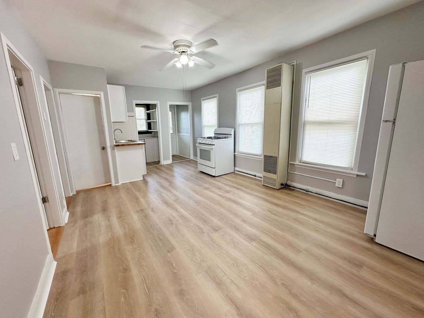 Gardner Apartment: 38 Oriole Street