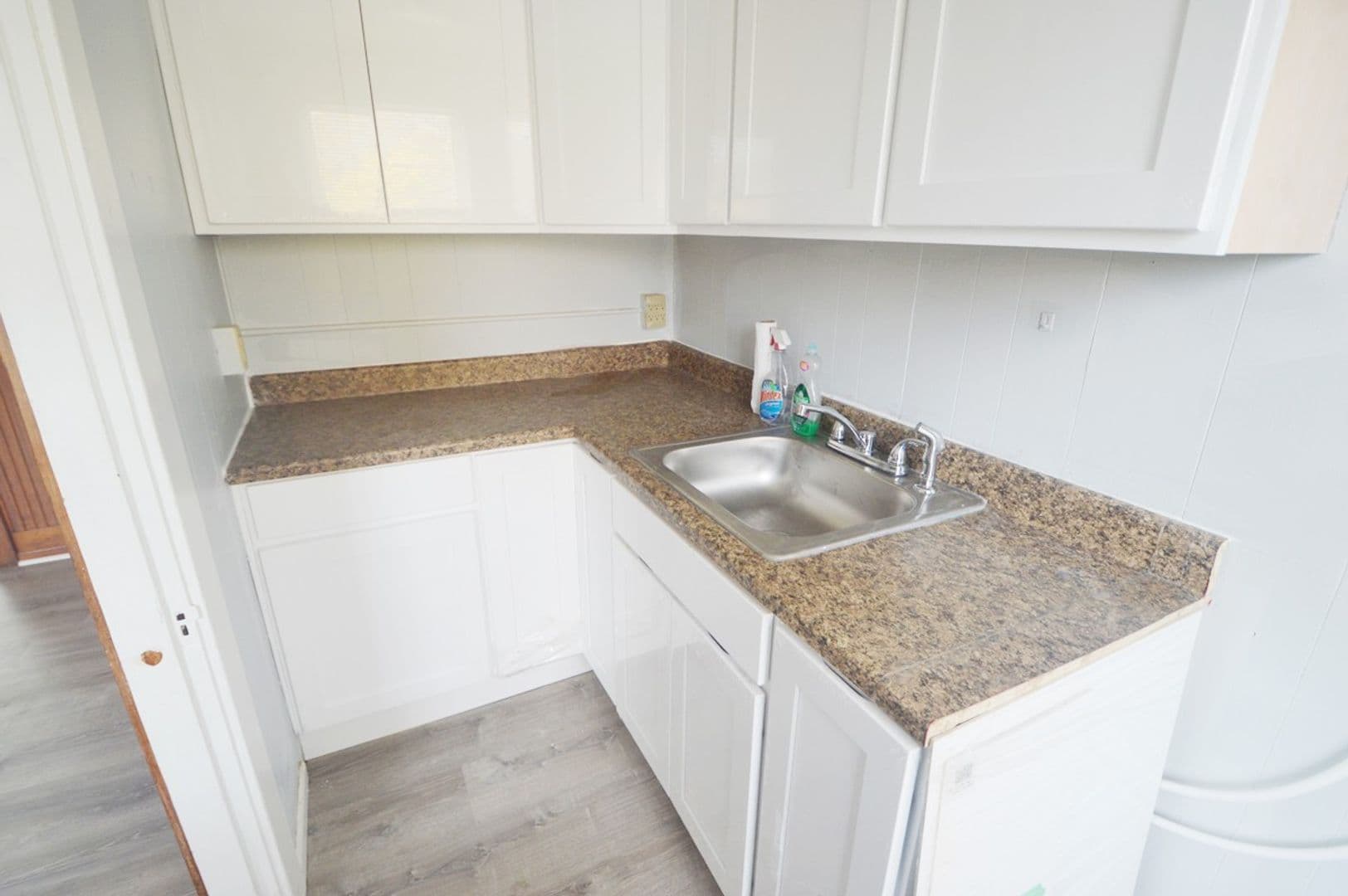 Fitchburg Apartment: 38 Cascade Street