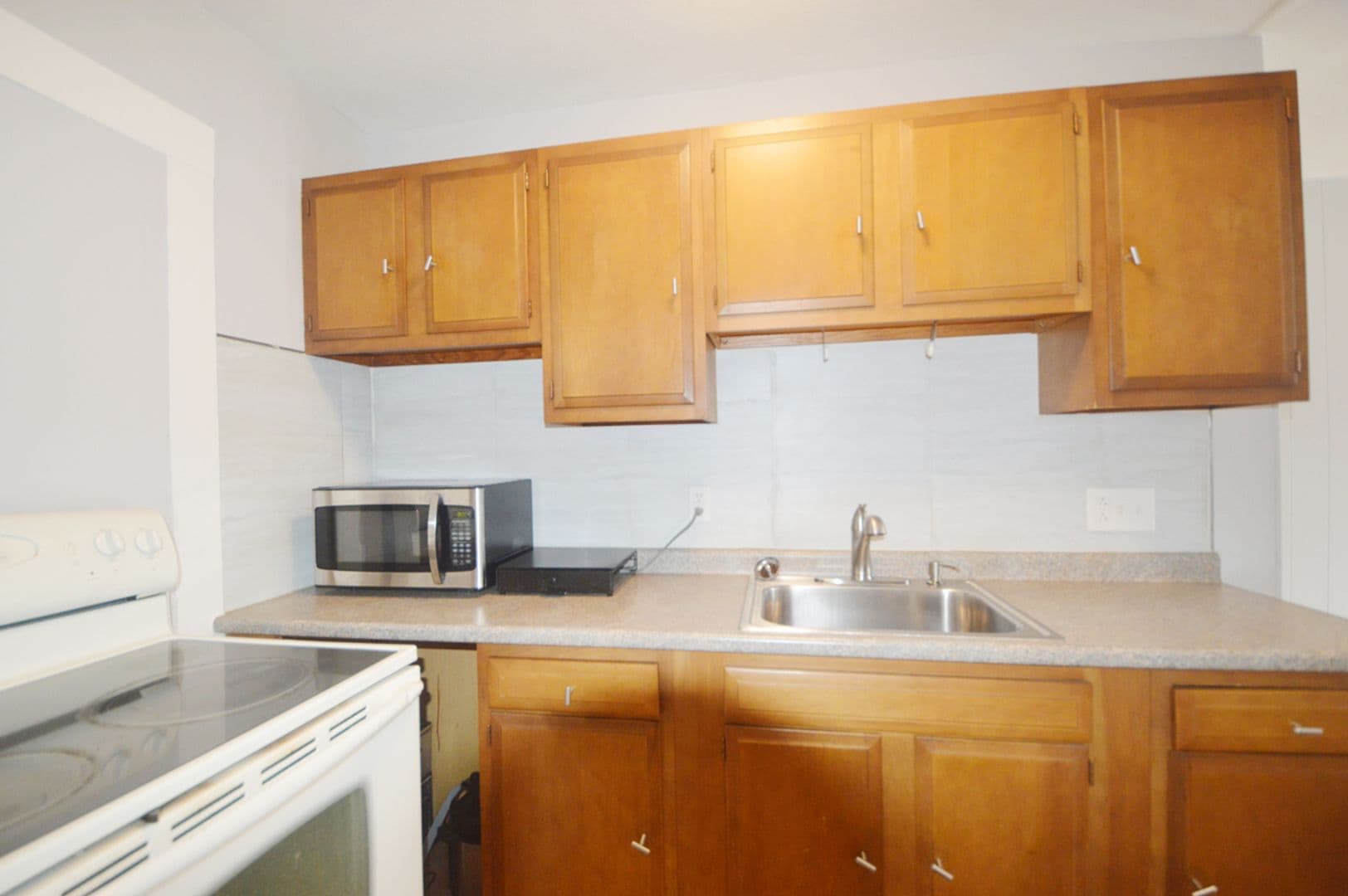 Gardner Apartment: 17 - 19 Walnut Street
