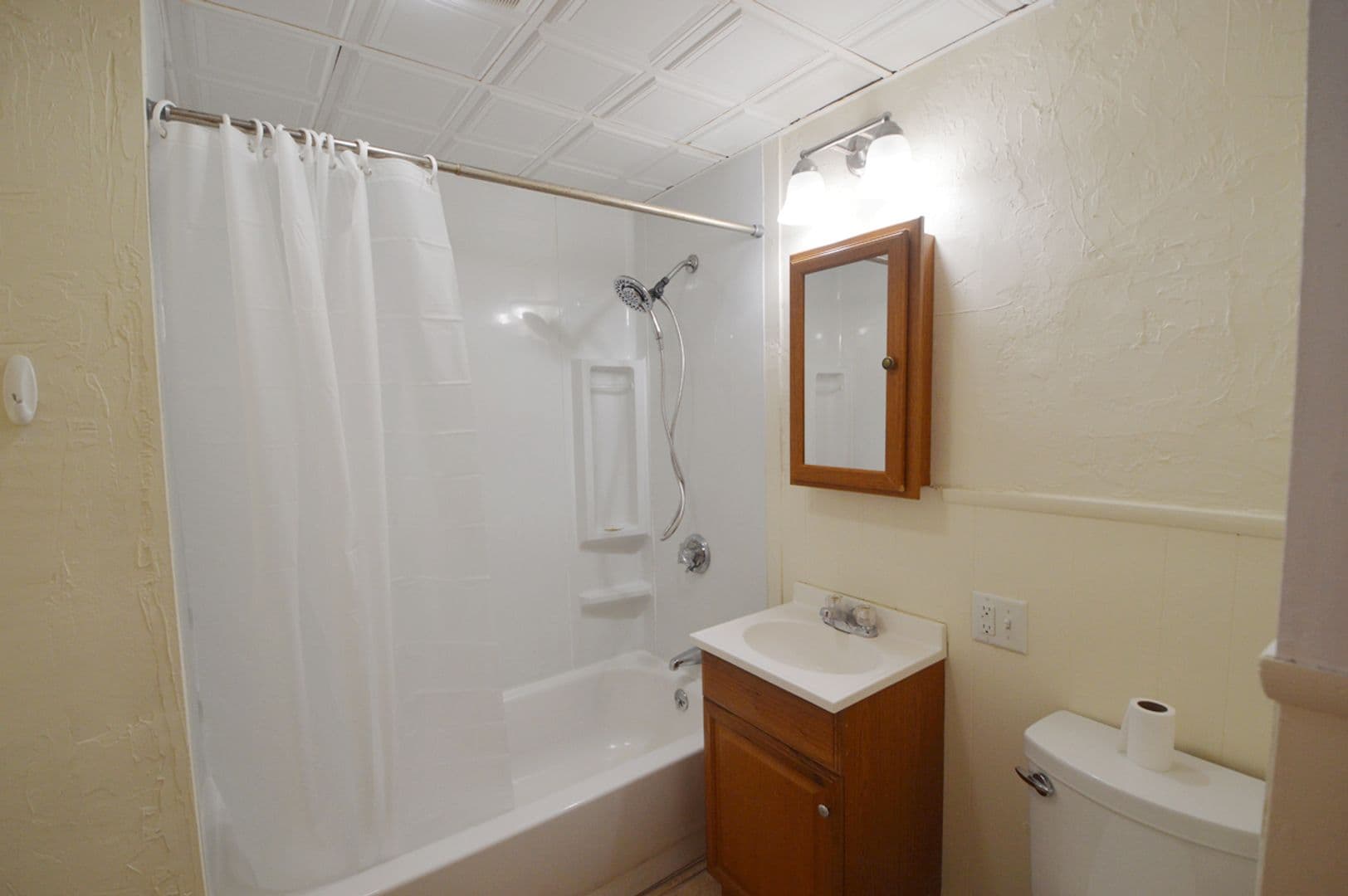 Fitchburg Apartment: 15-17 Winter Street
