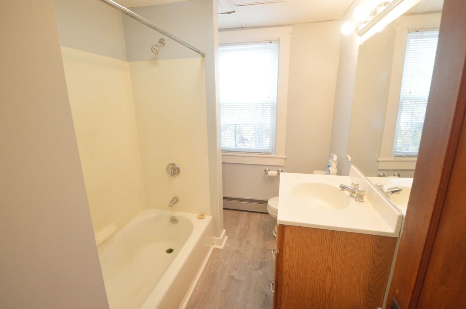 Fitchburg Apartment: 38 Cascade Street