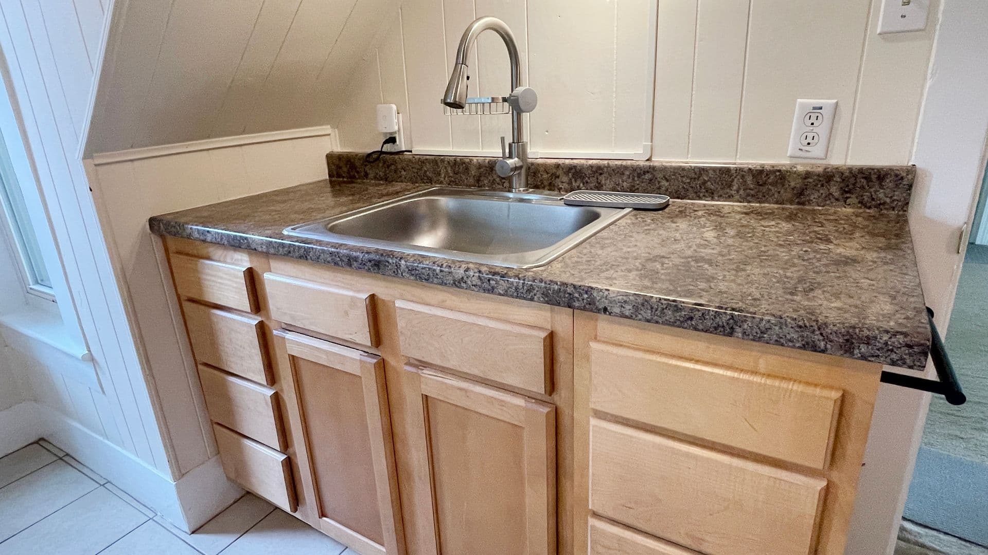 Gardner Apartment: 6 Maple Street