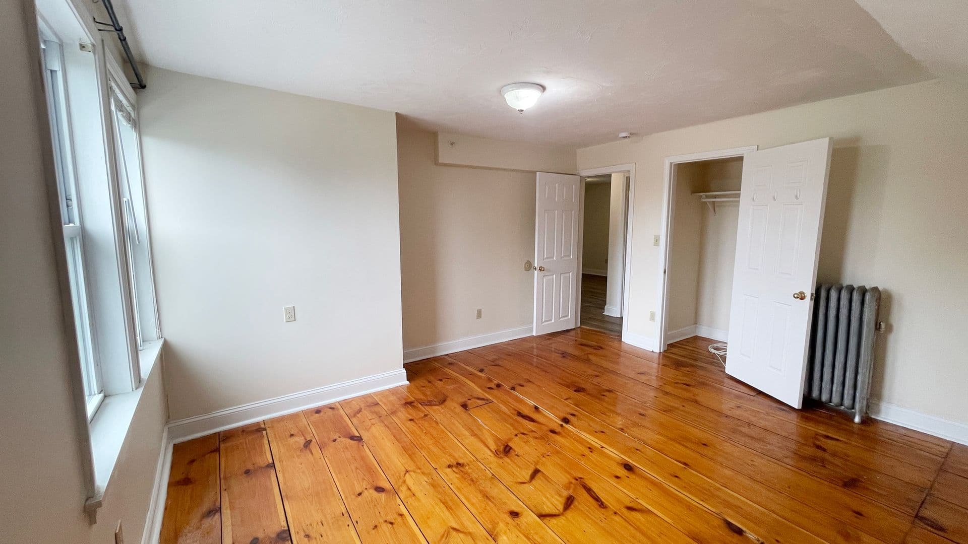 Gardner Apartment: 136 Central Street