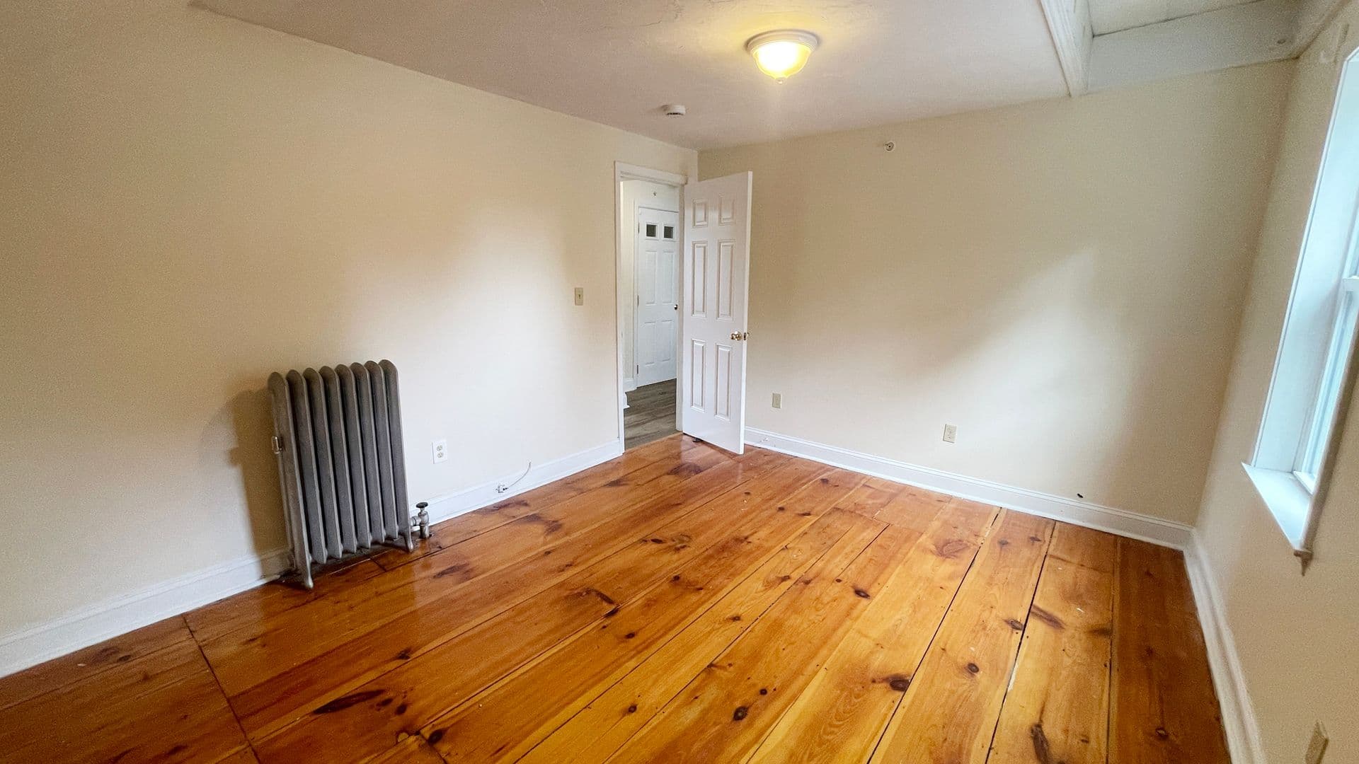 Gardner Apartment: 136 Central Street
