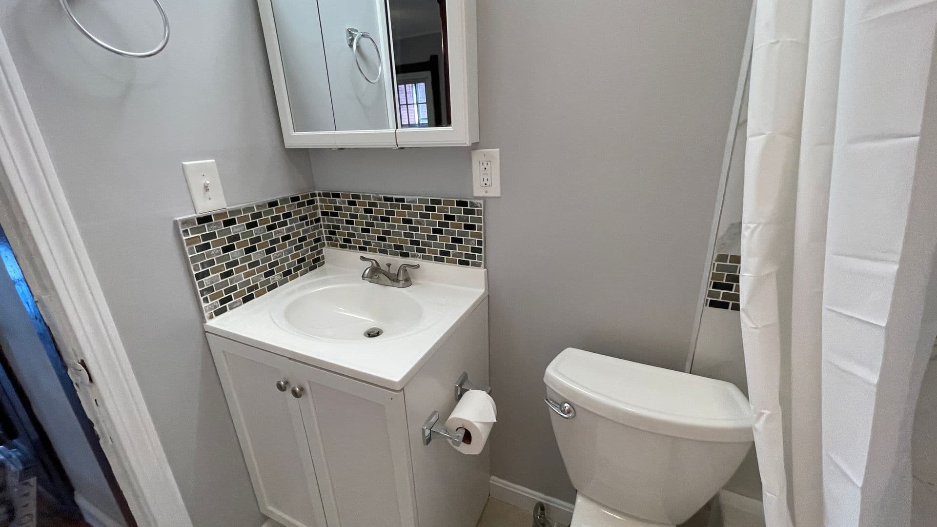 Gardner Apartment: 316 Parker Street