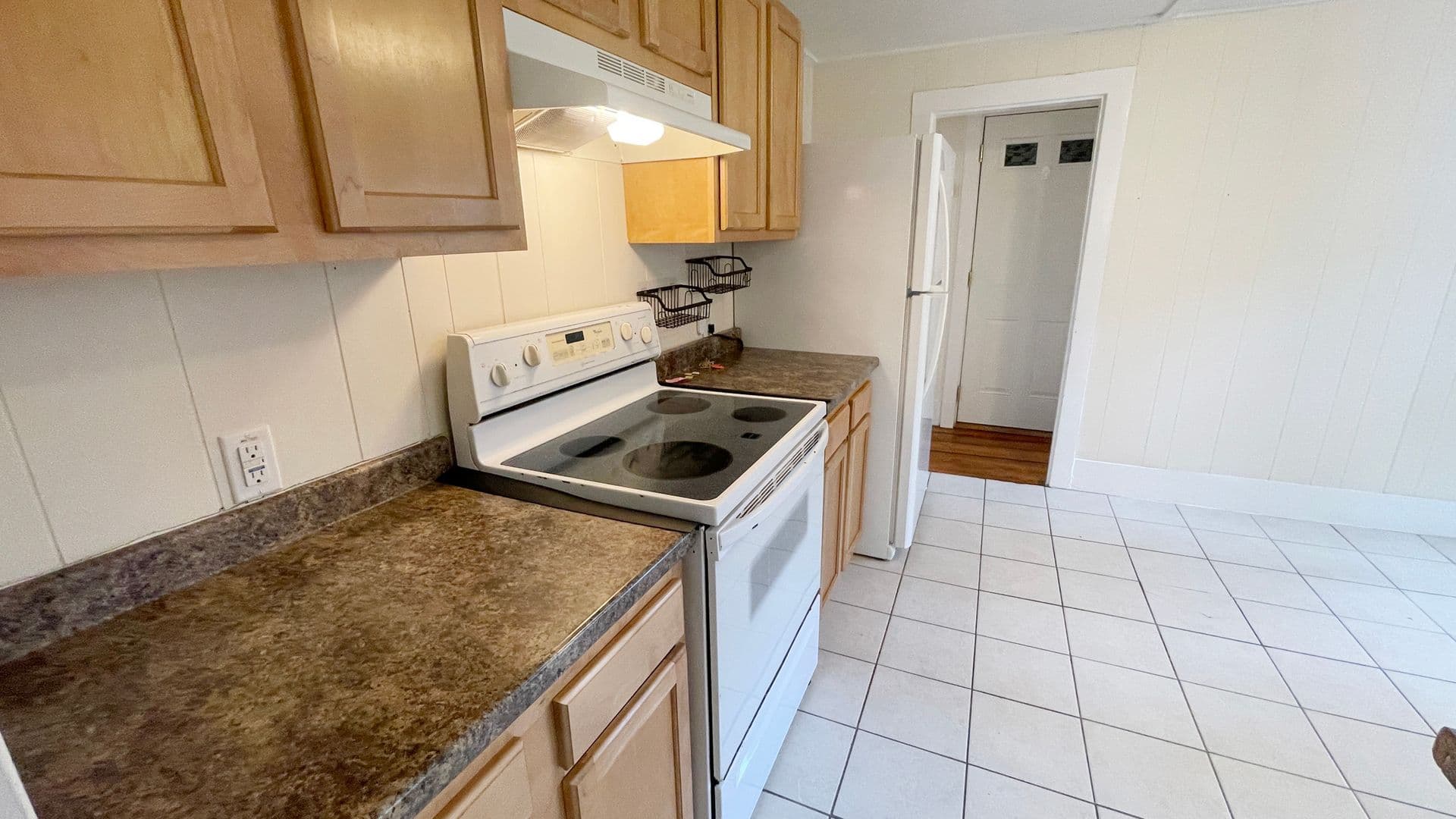 Gardner Apartment: 6 Maple Street