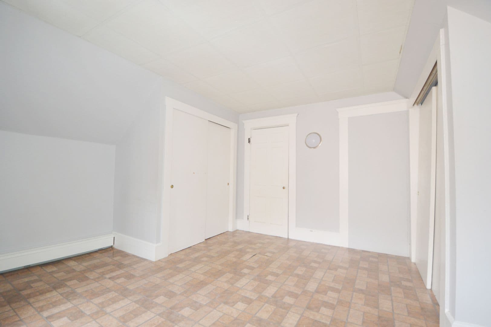 Gardner Apartment: 17 - 19 Walnut Street