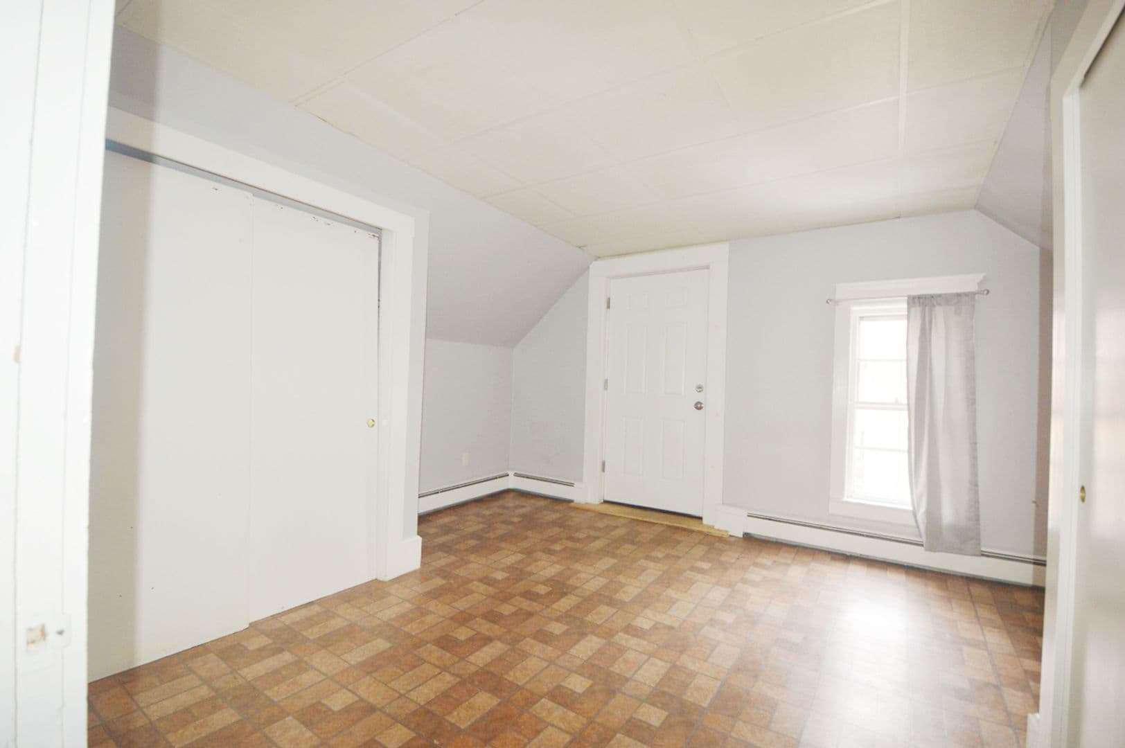 Gardner Apartment: 17 - 19 Walnut Street