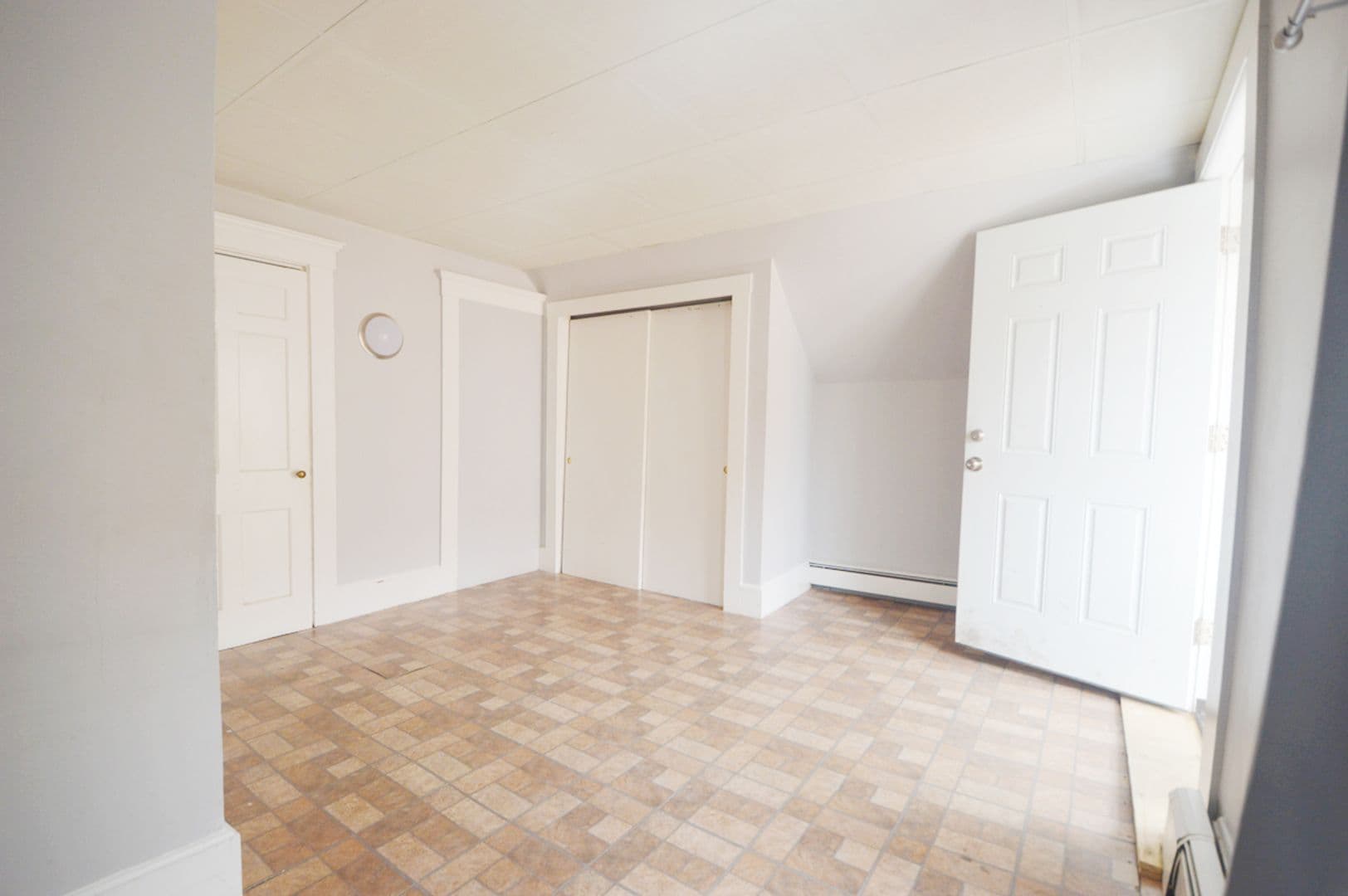 Gardner Apartment: 17 - 19 Walnut Street